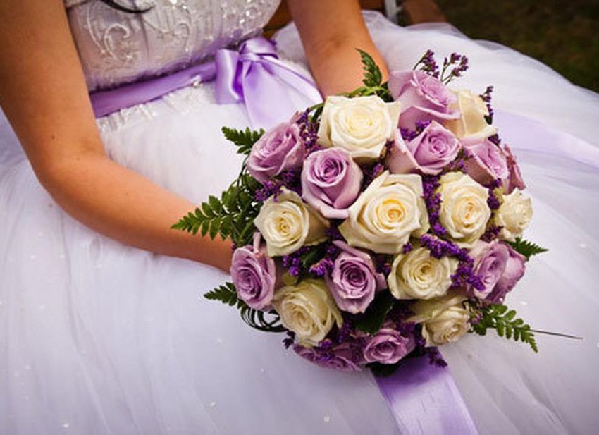Выбор свадебных цветов и букетов